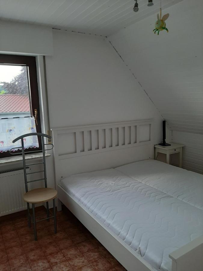 Familienfreundliche Ferienwohnung Auf Dem Lande Monteur Wohnung Hessisch Oldendorf Buitenkant foto